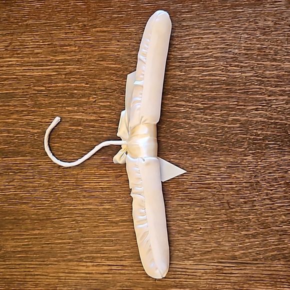 Infant Satin Padded Hangers with Bows, 5 Total - Picture 8 of 8